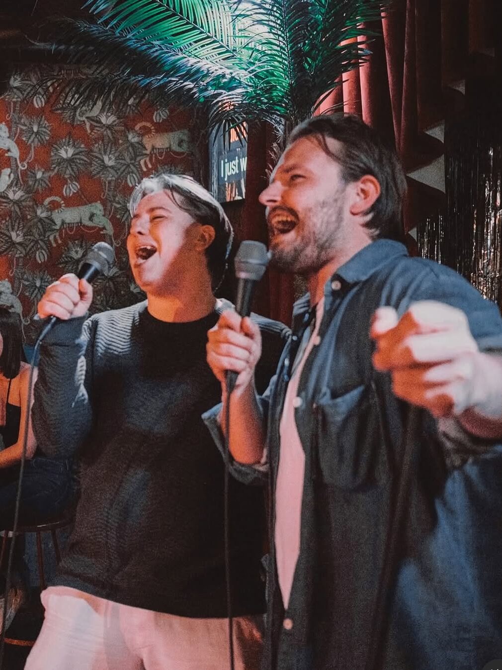 Honolulu Karaoke, Oslo